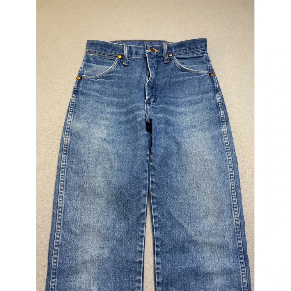 Wrangler Jeans Women 29x34 13MWZ Cowboy Cut Vintage 90s Made in USA Distressed